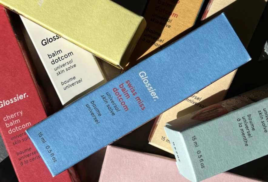 Cosmetics glossier 日本 THREE - ポーチ付き 日本未上陸 Glossier グロッシア クラウドペイントstormの通販 by ポケット s shop スリーなら